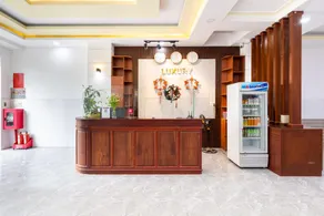 Luxury Vườn Lài Hotel - Image 4