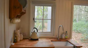 Shepherd Hut in the woods - Image 5