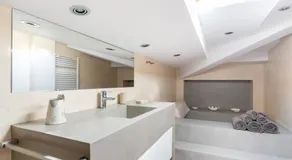 TOWANDA HOUSE - Image 3