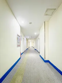 7Days Inn Luoyang Zhongzhou Road Hall of Enlightened Rule - Image 2