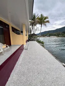 Abadi Guest House Tuktuk - Image 4