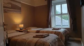 The Golden Lion Hotel - Image 4