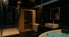 Nuit Dans les Étoiles - Spa Balnéo & Sauna Privé - Image 3