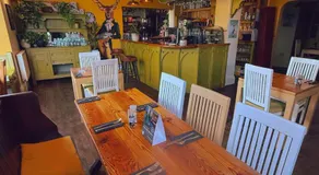 The Old Hunting Lodge at The Talbot Inn - Image 5