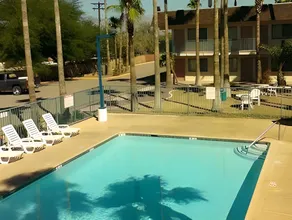 Stone Inn Extended Stay U of A - Image 5