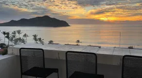 Entire penthouse with sea view in Zona Dorada - 3 bedrooms - Image 5