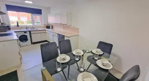 3 Bed Northenden Home Free Parking - Image 5