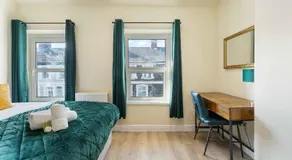 4 Bed House Near Cardiff City Centre - Image 4