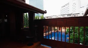 Rose Hotel - Image 5