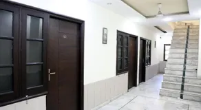 Time Square Guest House - Image 3