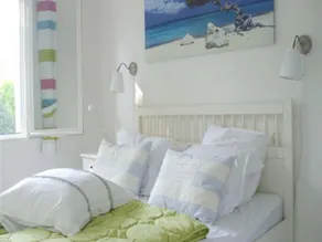 Detached villa with private swimming pool, enclosed garden and plenty of privacy - Image 3