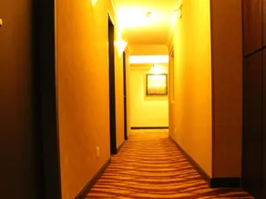 Clover Hotel - Image 3