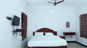 Aroma Resort Hill Palace - Image 2