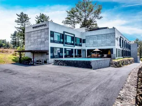 Nine Spavill Resort - Image 5