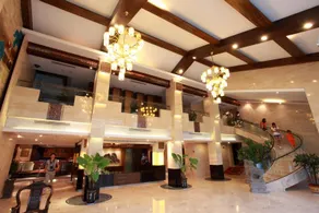 Huangshan Xin'an Country Villa - Image 3