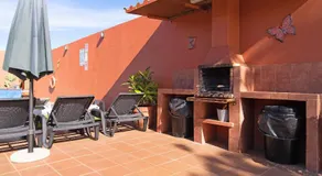 Villa \"La Casita de Vals\" mit Bergblick, Pool, Garten, Klimaanlage und WLAN - Image 2