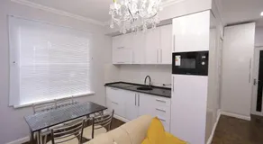 Newly Renovated Modern 2 Bed Apt Near Gur-e-Amir -Brown Door 2 - Image 3