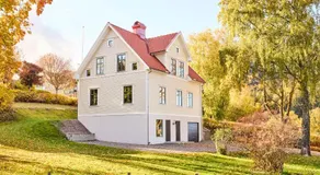 Toppmodern lägenhet i sekelskiftesvilla - Image 3