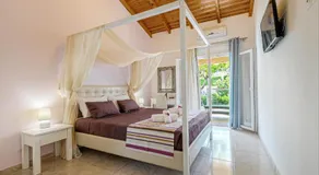 Palapart Gikas House - Image 2