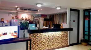Double DD House at MRT Sutthisarn - Image 4