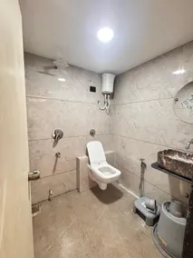 Hotel Hill Top - Image 3