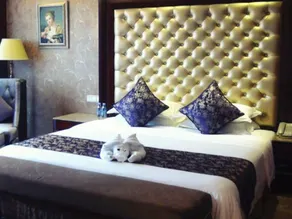 Saint Tropez Hotel - Image 4