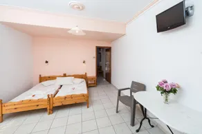 Athina Apartments - Image 2