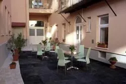 Queens Apartments - Image 5