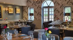 White Horse Inn & Restaurant - Image 3