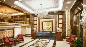 Windsor Plaza Hotel - Image 4