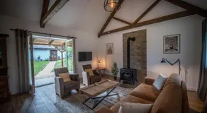 Florie Cottage - Image 2