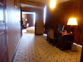 Xin Du Hotel - Image 4