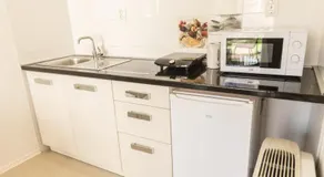 Aloha Apartments with pool - Image 4