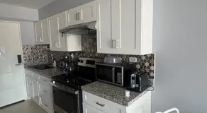 Large Luxurious Beach Front at Bayfront Villa - Image 5