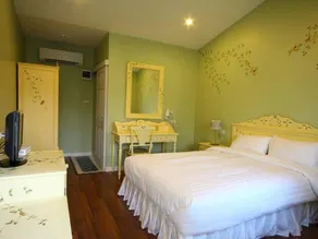 Oberry Resort - Image 4