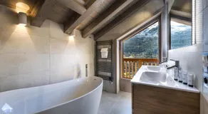 Falcon Lodge by Alpine Resorts - Image 5