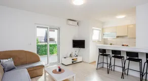 Apartment ANA Podstrana - Image 2
