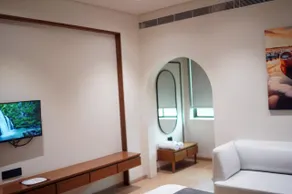 Hotel Mantra Residency - Image 2