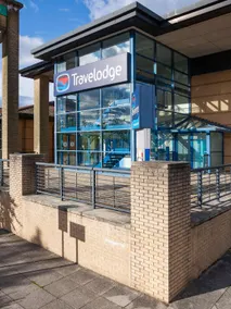 Travelodge Milton Keynes Central - Image 4