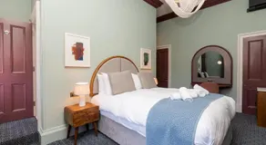 Central Cosy Room in Bath - Pass the Keys - Image 2