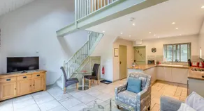 Frith Farm House Cottages - Image 5