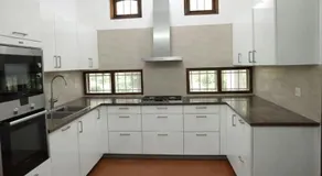 Heritage Home Near Cochin Airport in 5-Acre Farm - Image 2