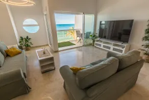 Torrenueva Beach Penthouse - Image 2
