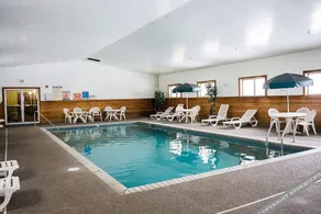 Norwood Inn Minneapolis Roseville - Image 3