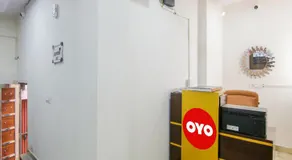 HOTEL AR RESIDENCY - Image 1