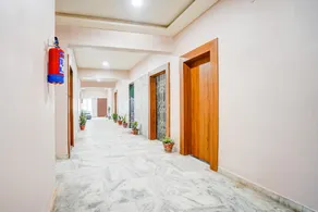 Super OYO Collection O Ratan Lal Nagar - Image 5