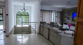 Green valley - Image 2