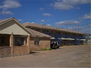 Somerville Inn and Suites - Image 5