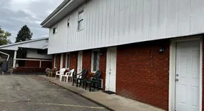 Hopwood Motel - Image 5