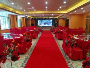 Zhuoni Convention Center - Image 5